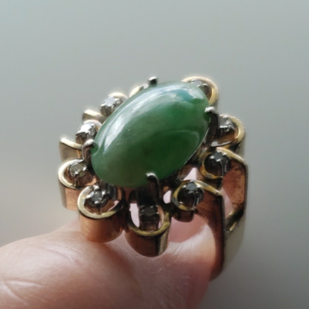 Vintage Jade Solid 14kt Gold Statement Ring